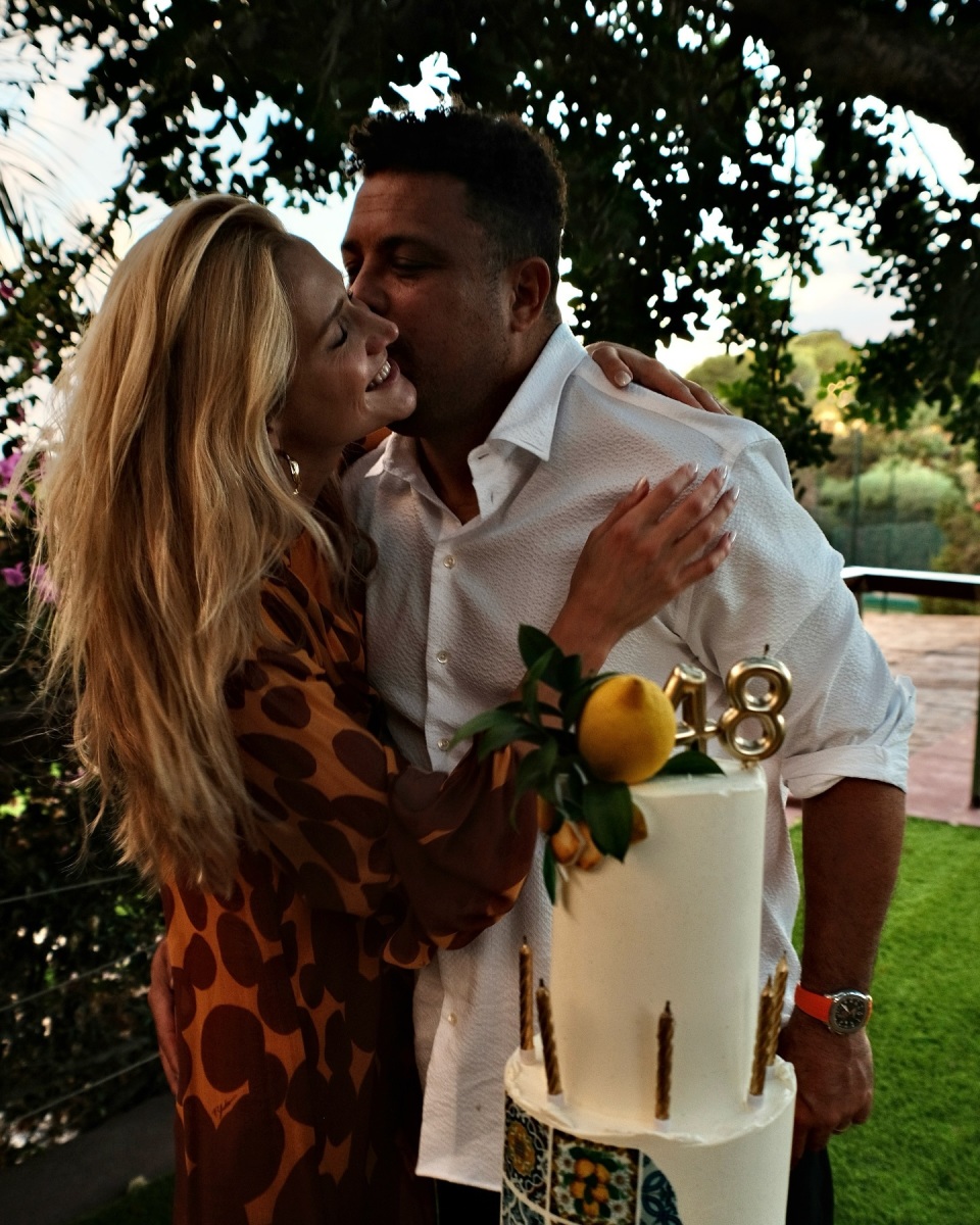 半岛体育入口-nba球星在社交媒体上秀恩爱,引发热议是什么